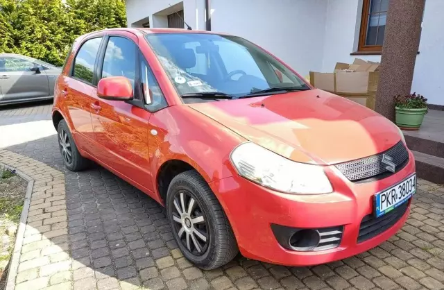 SUZUKI SX4 