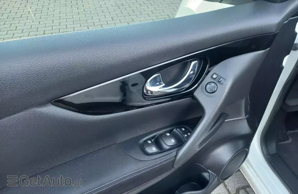 NISSAN Qashqai 1.3 DIG-T (158 KM) MHEV Xtronic