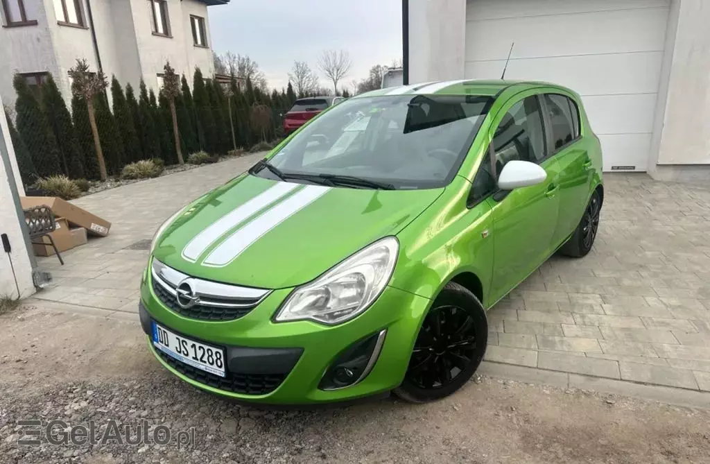 OPEL Corsa 