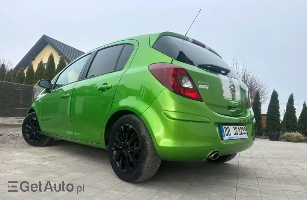 OPEL Corsa 