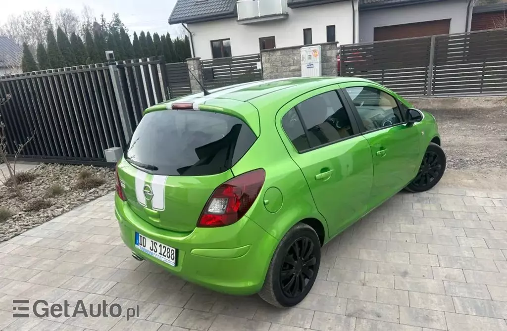 OPEL Corsa 