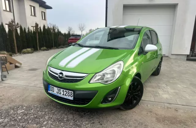 OPEL Corsa 