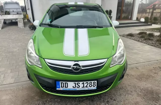 OPEL Corsa 