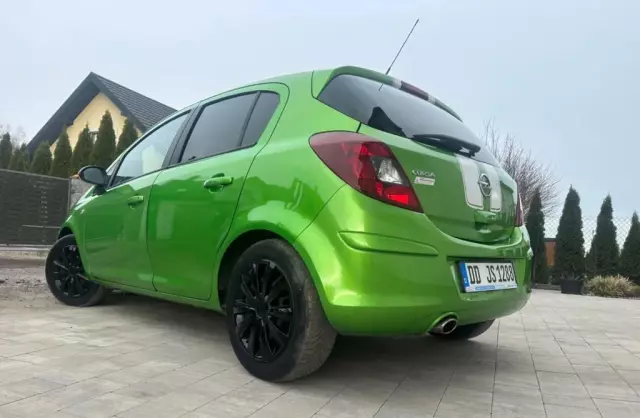 OPEL Corsa 