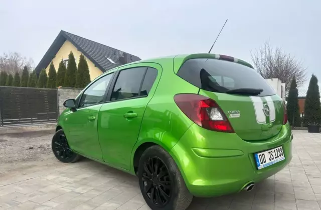 OPEL Corsa 