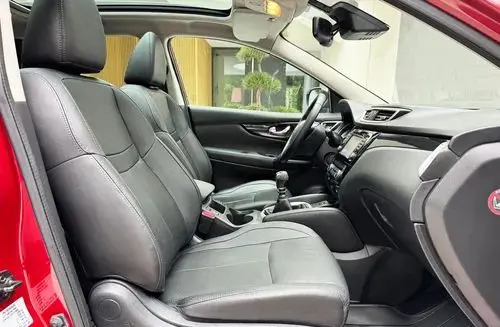 NISSAN Qashqai 2 