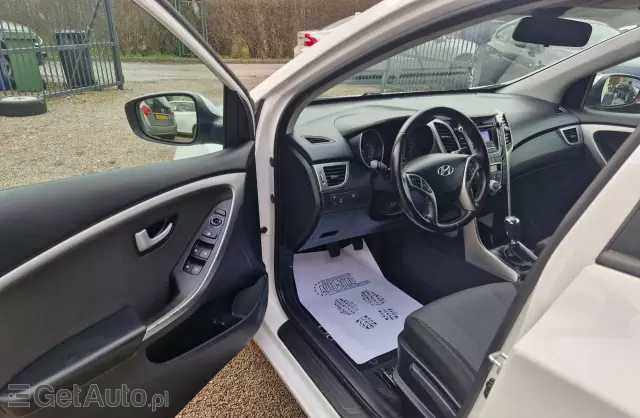 HYUNDAI I30 1.4 (100 KM) blue