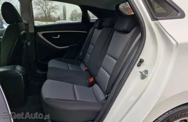 HYUNDAI I30 1.4 (100 KM) blue