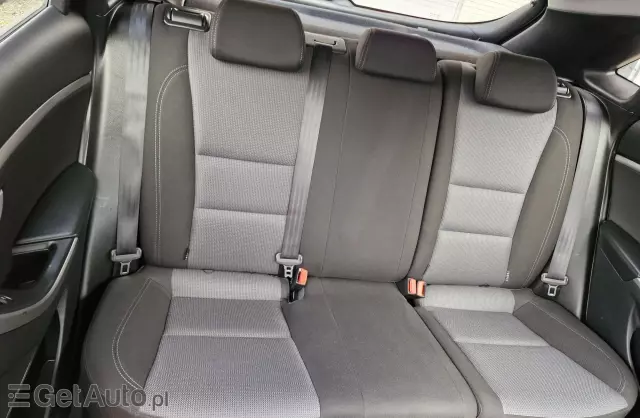 HYUNDAI I30 1.4 (100 KM) blue