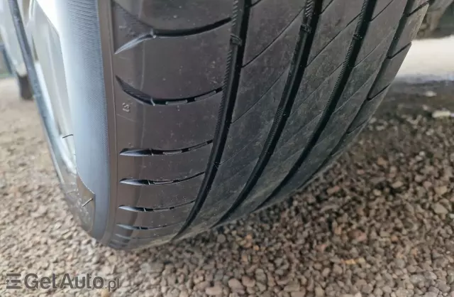 HYUNDAI I30 1.4 (100 KM) blue