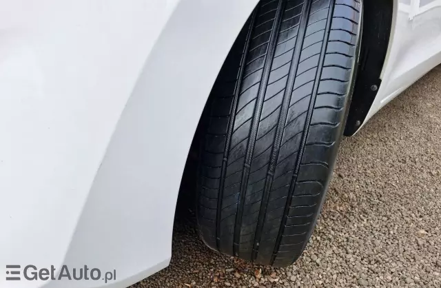 HYUNDAI I30 1.4 (100 KM) blue