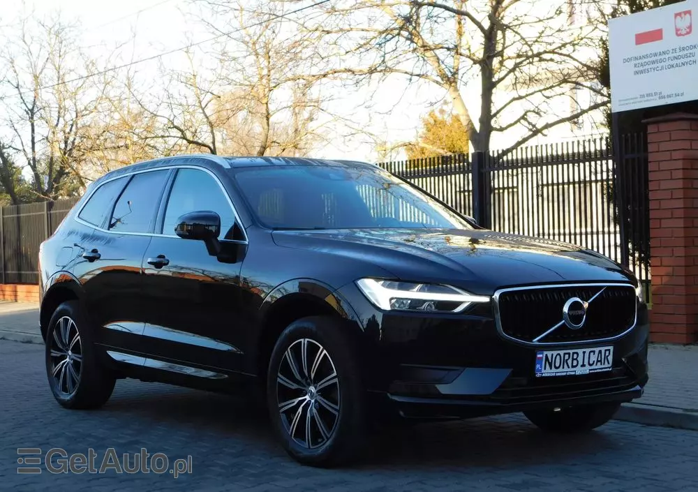 VOLVO XC 60 T4 Momentum Pro
