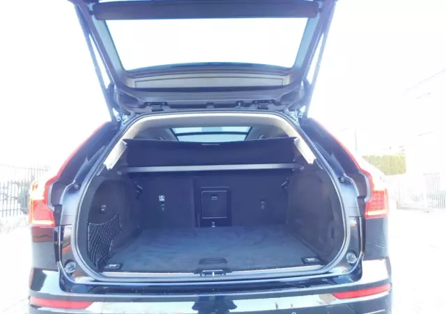 VOLVO XC 60 T4 Momentum Pro