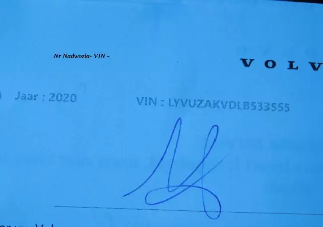 VOLVO XC 60 T4 Momentum Pro