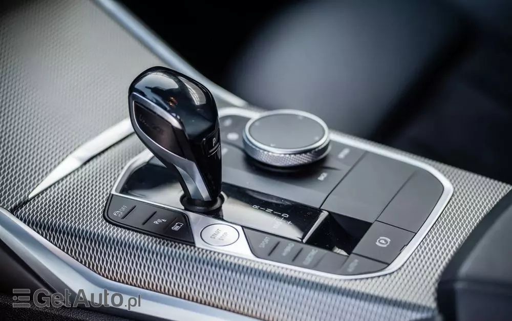 BMW Seria 3 330e PHEV xDrive M Sport