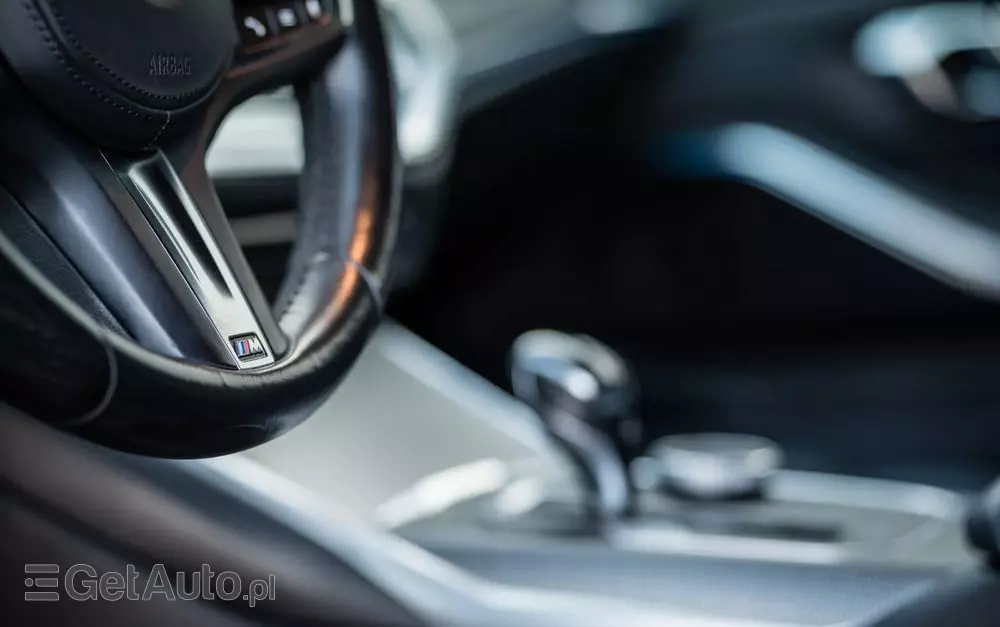 BMW Seria 3 330e PHEV xDrive M Sport