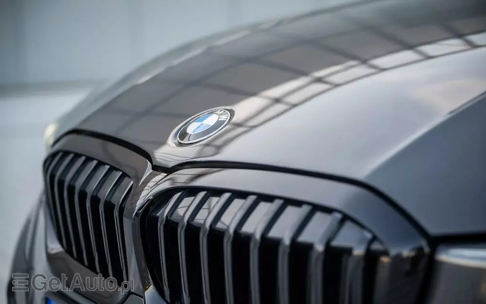 BMW Seria 3 330e PHEV xDrive M Sport