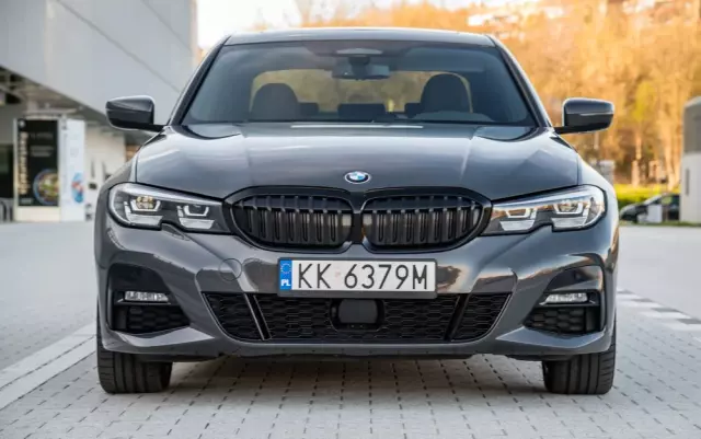 BMW Seria 3 330e PHEV xDrive M Sport