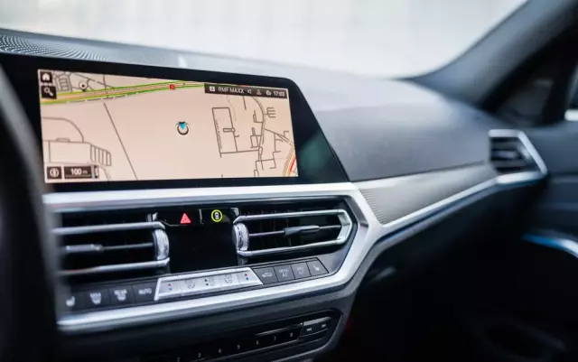 BMW Seria 3 330e PHEV xDrive M Sport