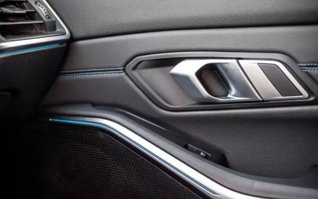 BMW Seria 3 330e PHEV xDrive M Sport