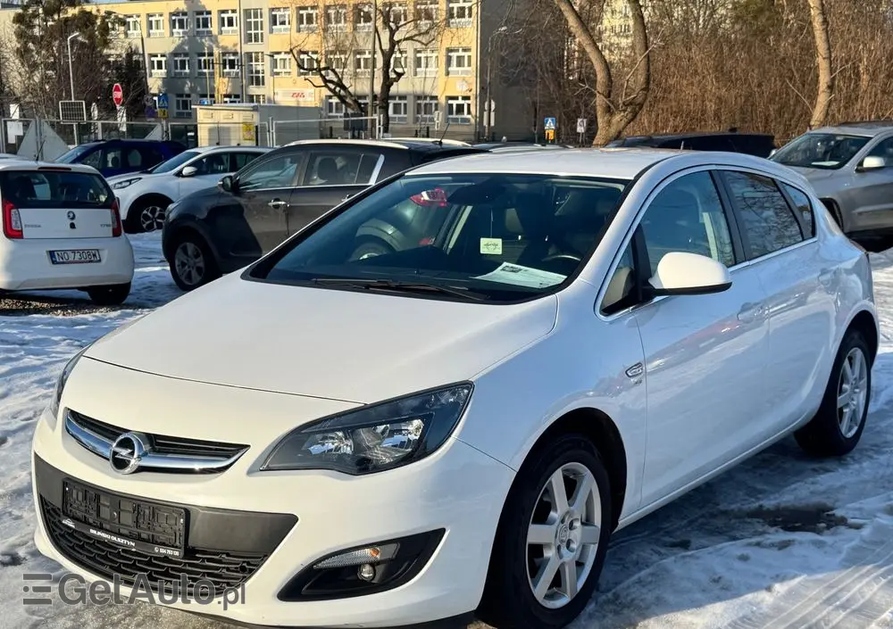 OPEL Astra 1.4 Turbo Exklusiv