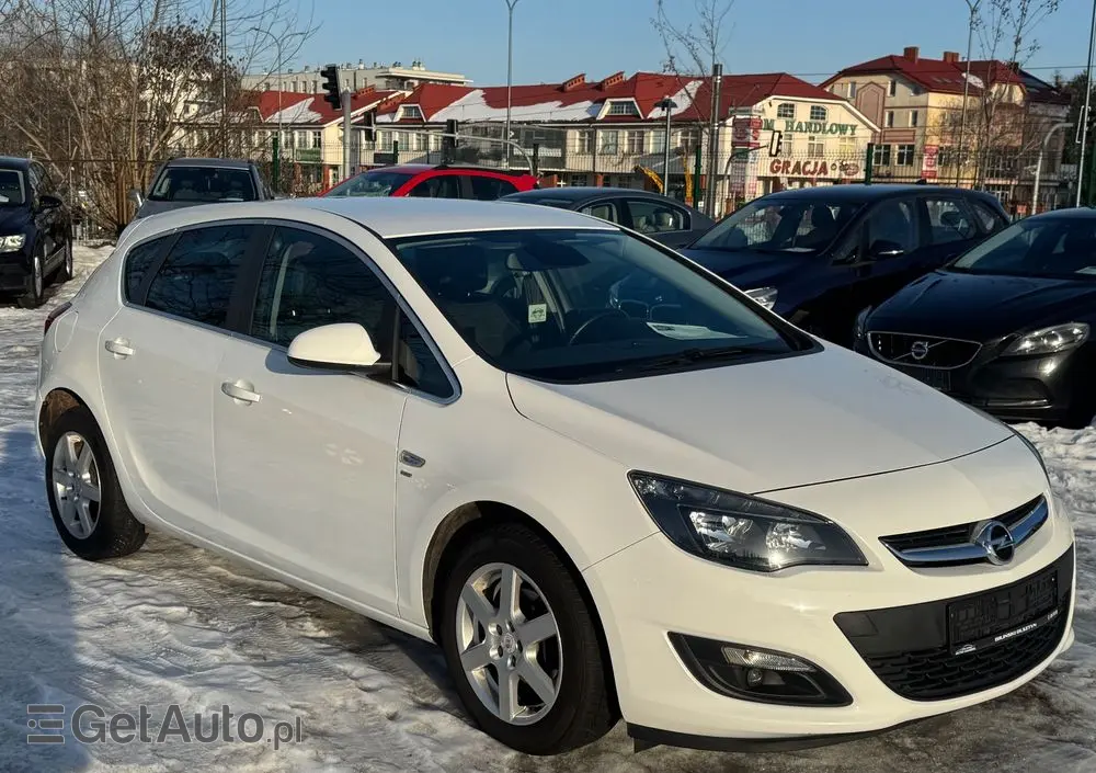 OPEL Astra 1.4 Turbo Exklusiv