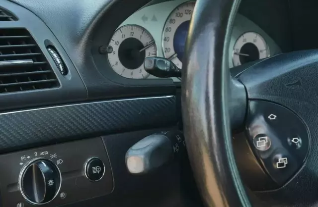 MERCEDES-BENZ Klasa E 