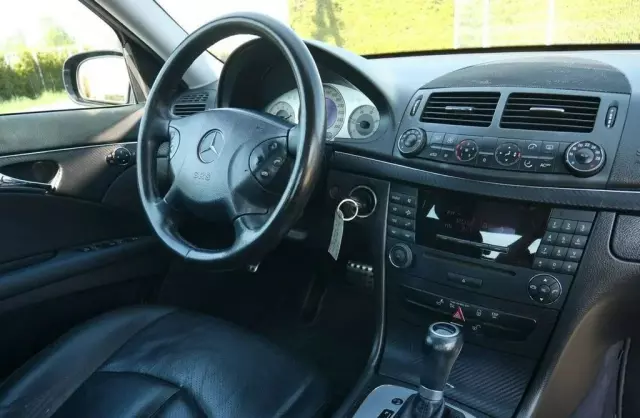 MERCEDES-BENZ Klasa E 