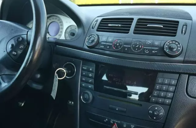 MERCEDES-BENZ Klasa E 