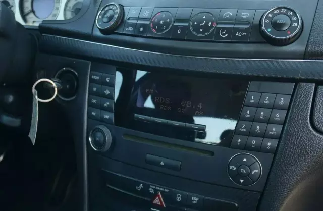 MERCEDES-BENZ Klasa E 