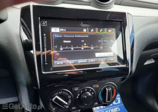 SUZUKI Swift 1.2 Dualjet Hybrid Club