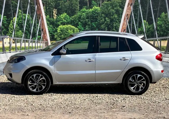 RENAULT Koleos 2.5 16V 4x4 Dynamique