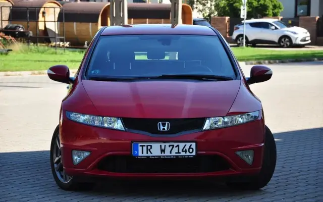 HONDA Civic 1.8 Executive