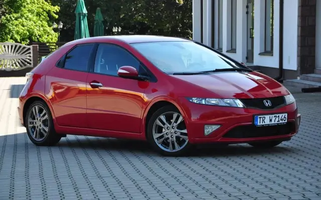HONDA Civic 1.8 Executive