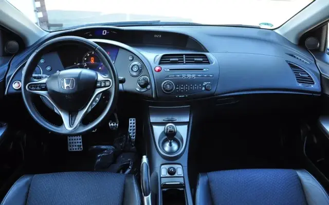 HONDA Civic 1.8 Executive
