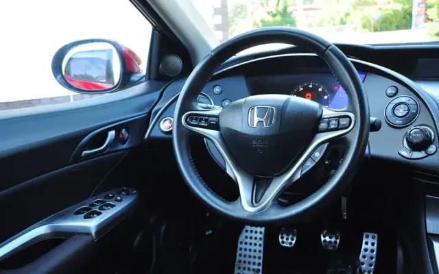 HONDA Civic 1.8 Executive