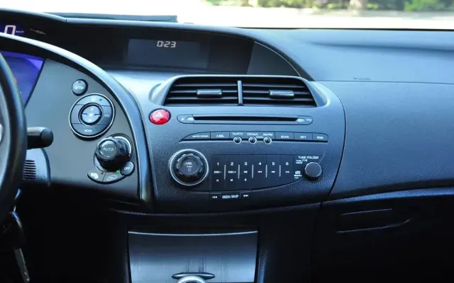 HONDA Civic 1.8 Executive