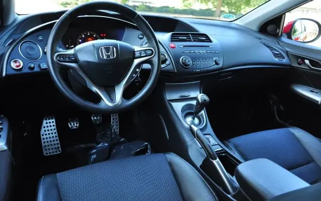 HONDA Civic 1.8 Executive