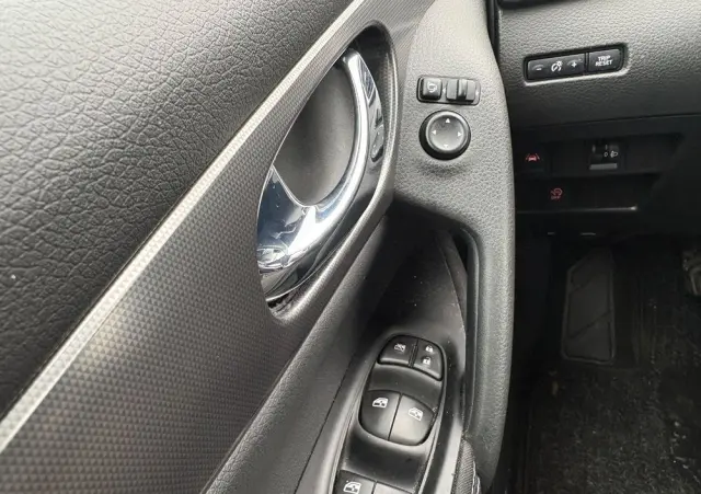 NISSAN Qashqai 1.2 DIG-T 360