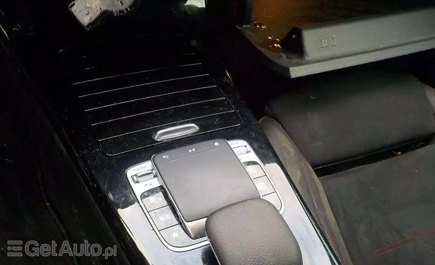 MERCEDES-BENZ Klasa A 200 AMG Line 7G-DCT