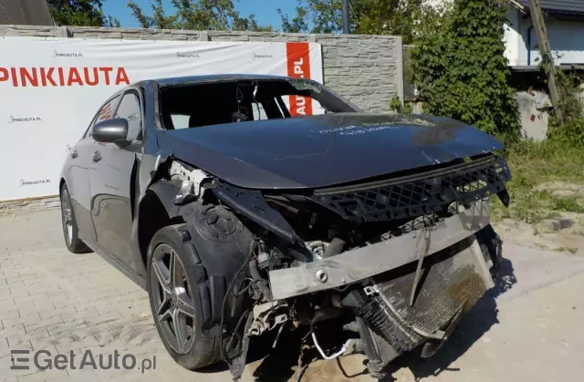 MERCEDES-BENZ Klasa A 200 AMG Line 7G-DCT