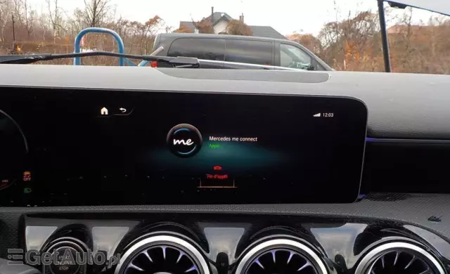 MERCEDES-BENZ Klasa A 200 AMG Line 7G-DCT