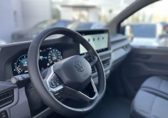 VOLKSWAGEN Transporter 