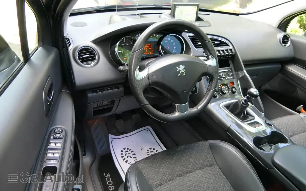 PEUGEOT 3008 HDi FAP 150 Platinum