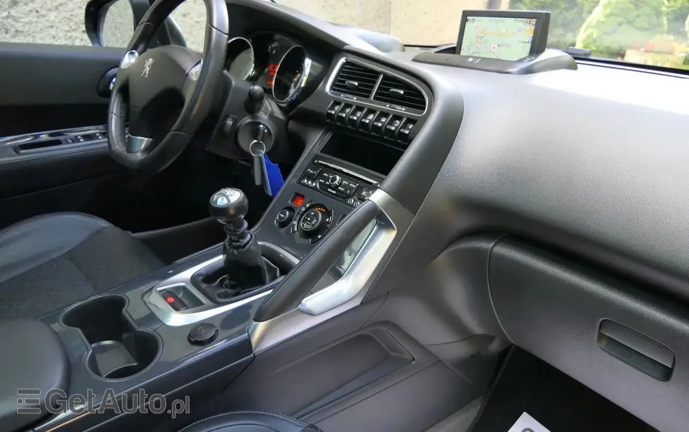 PEUGEOT 3008 HDi FAP 150 Platinum