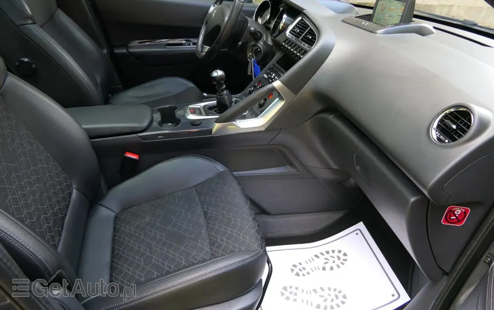 PEUGEOT 3008 HDi FAP 150 Platinum