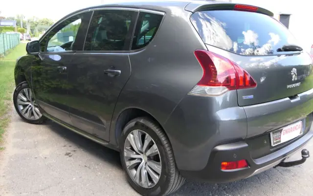 PEUGEOT 3008 HDi FAP 150 Platinum