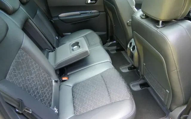 PEUGEOT 3008 HDi FAP 150 Platinum