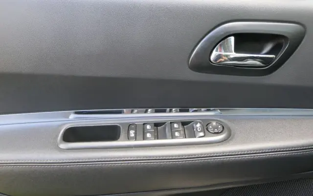 PEUGEOT 3008 HDi FAP 150 Platinum