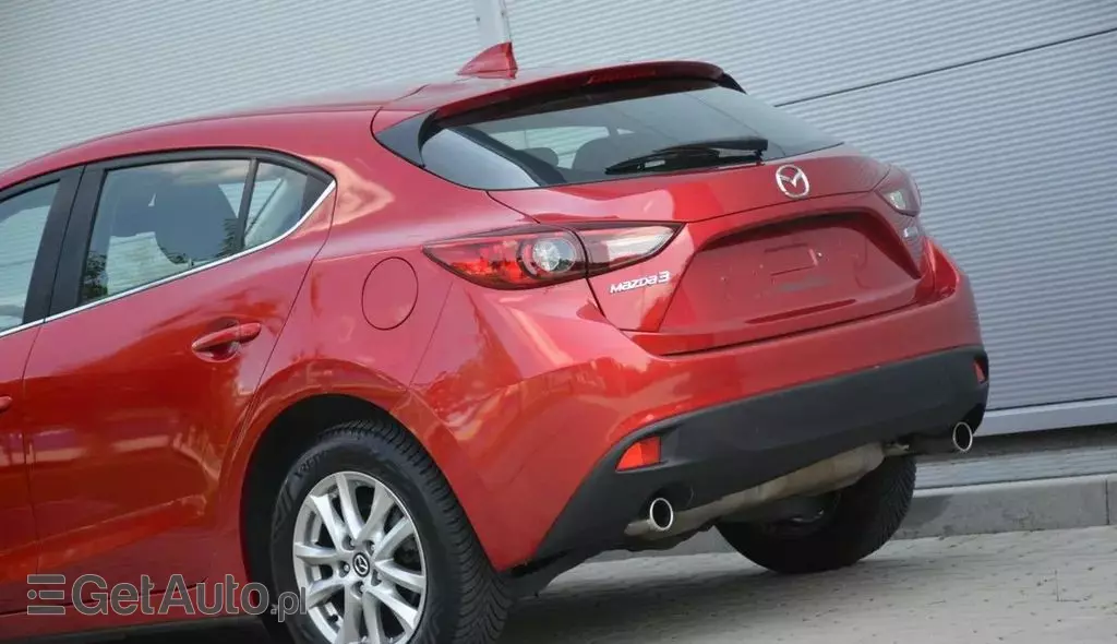 MAZDA 3 